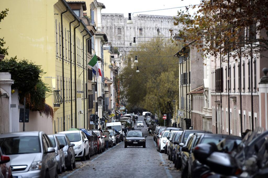 Laterano White Home - Colosseo ローマ エクステリア 写真