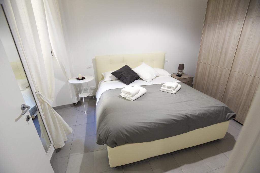 Laterano White Home - Colosseo ローマ エクステリア 写真
