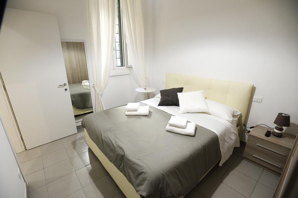 Laterano White Home - Colosseo ローマ エクステリア 写真